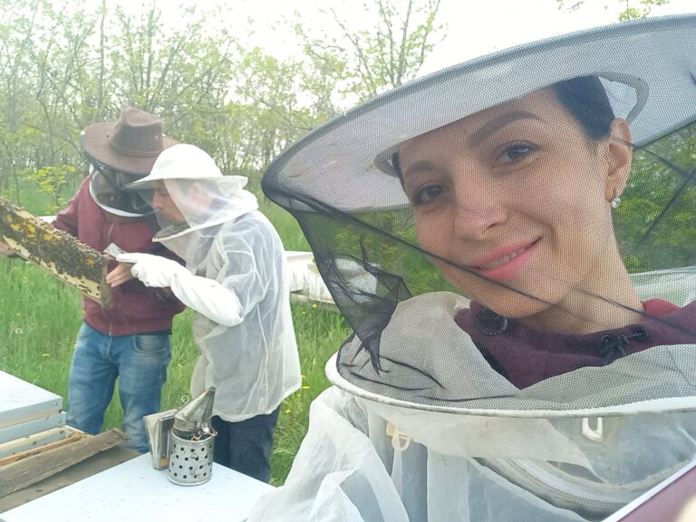 Pentru ei apicultura e un mod de viață!