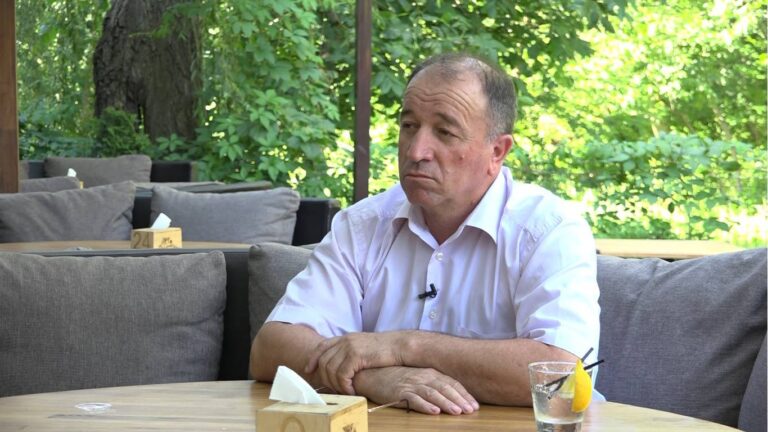 VASILE MÎRZENCO: “CEA MAI STRIGENTĂ PROBLEMĂ SUNT PREȚURILE LA PRODUCȚIE”